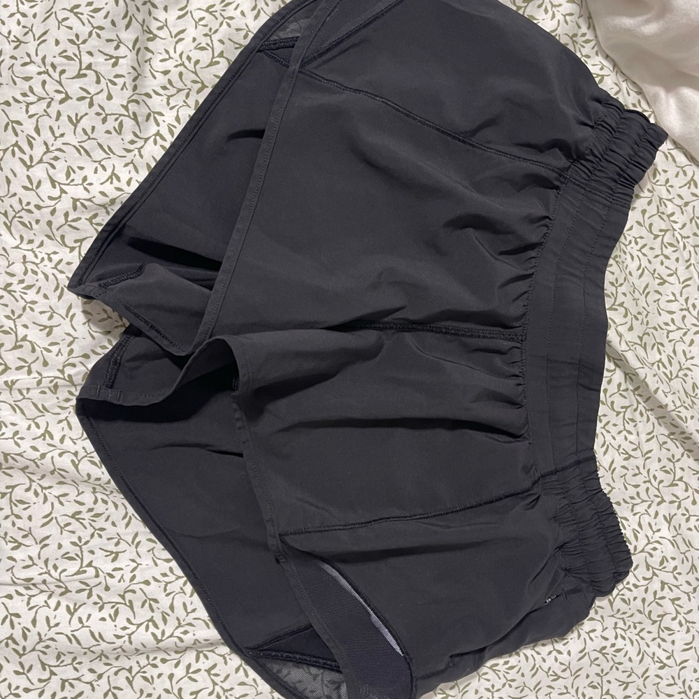 Lululemon hotty hot 2.5 length